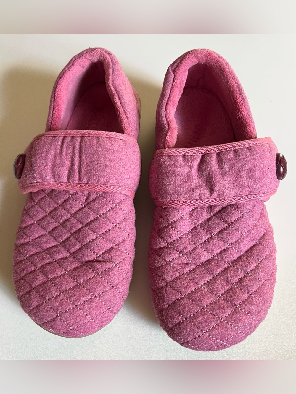 Vionic Jackie Rhubarb Pink Quilted Slippers 7